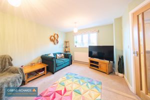 Sitting Room- click for photo gallery